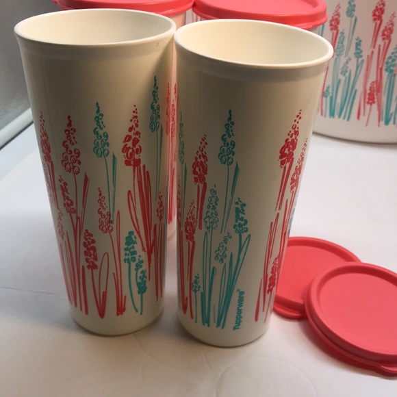 Tupperware  Set of 8  One touch Canister ,1 Jumbo  Jug & (4) Tumbler - Picture 7 of 16